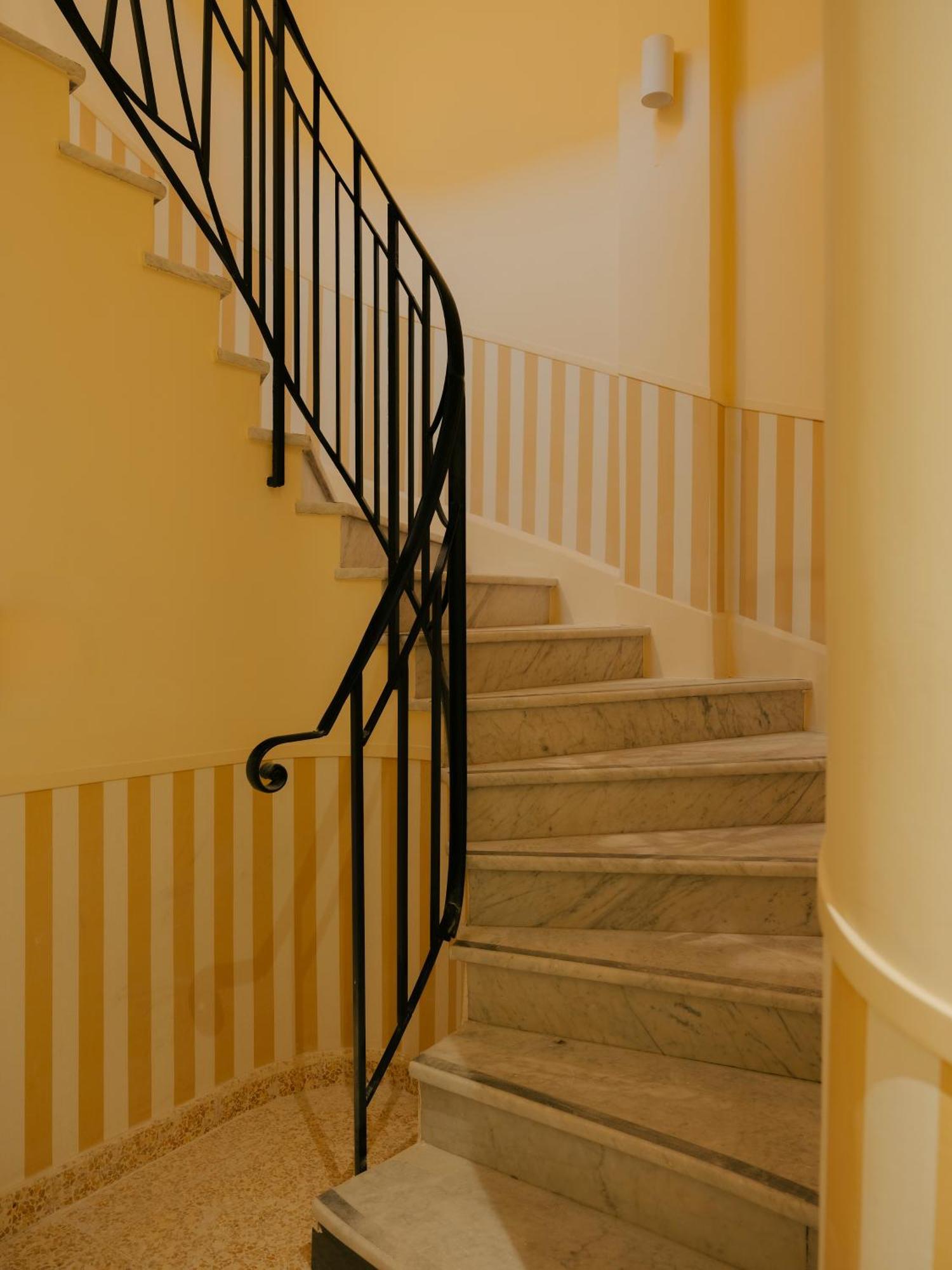 Appart hôtel Edgar - Rue D'antibes Cannes