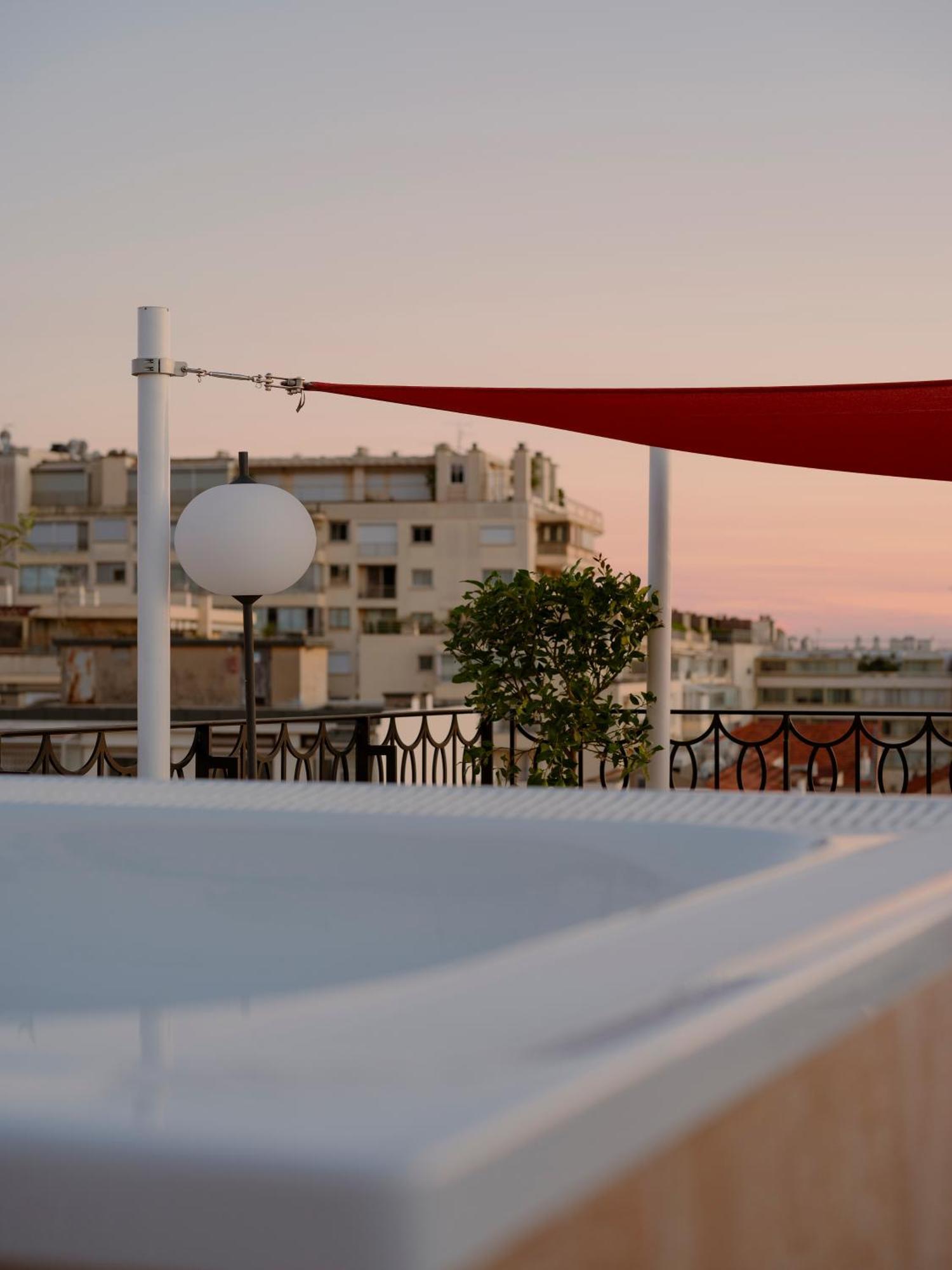 Edgar - Rue D'antibes * Cannes